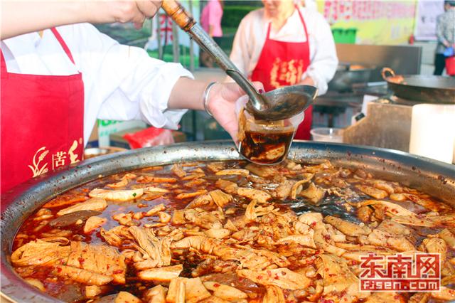 2018三明市明台特色小吃展受到群众热捧