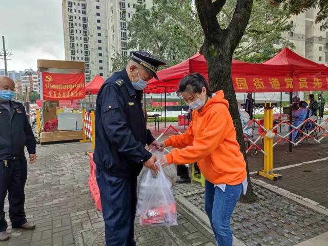 暖胃更暖心！晋安“爱心餐”送上门